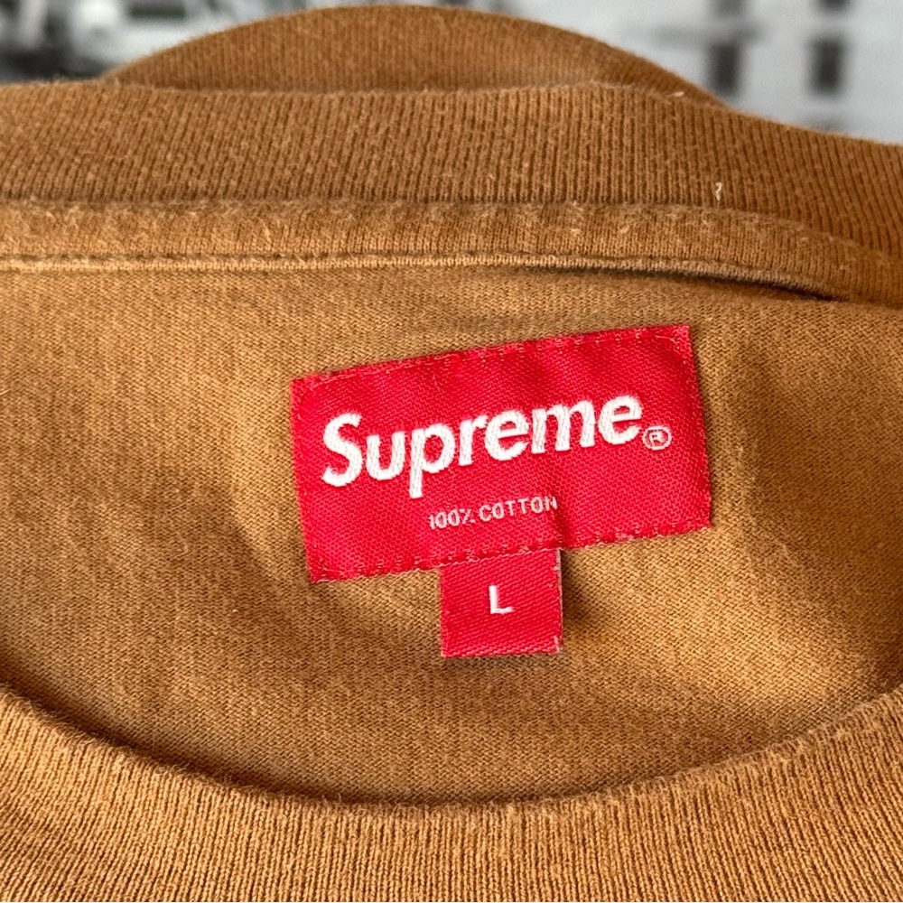 🎯SOLD🎯 Supreme Small Box Logo Short Sleeve Tee - Picture 9 of 12